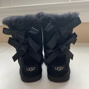 Ugg Bailey Bow boots size 9